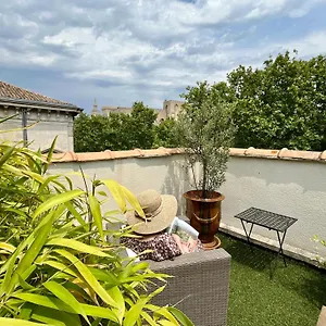 De L'horloge Otel
