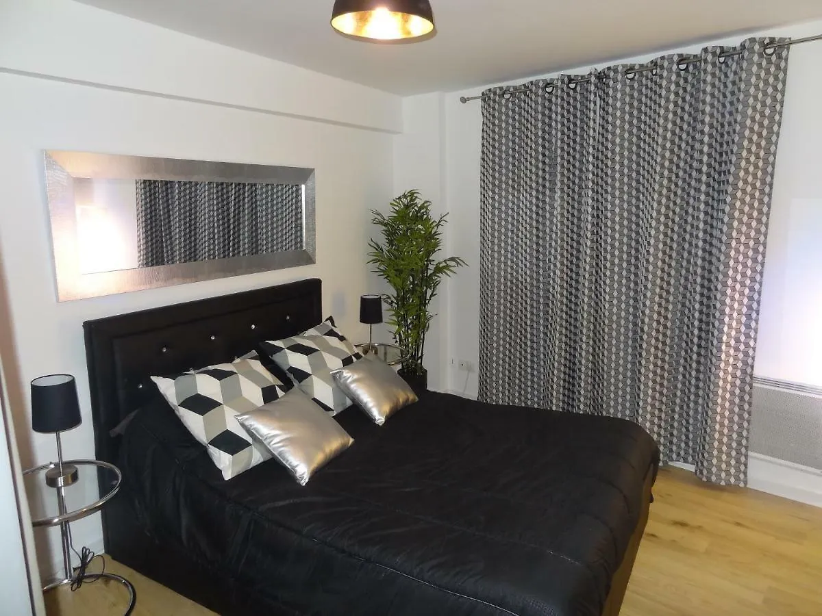 Appartements Hemingway Avignon Apartment